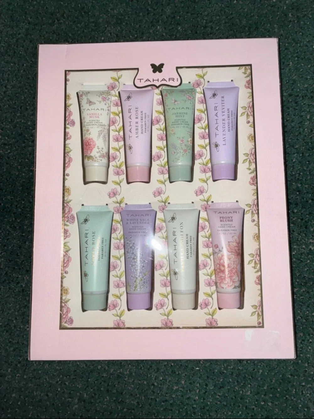Tahari Luxury Hand Cream Collection Gift Set 8 pc